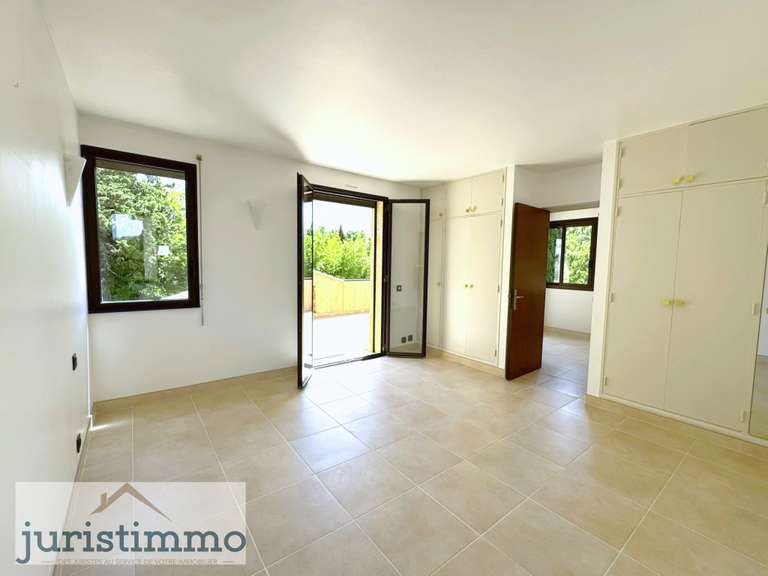 Maison Sainte-Cécile-les-Vignes - 3 chambres - 210m²