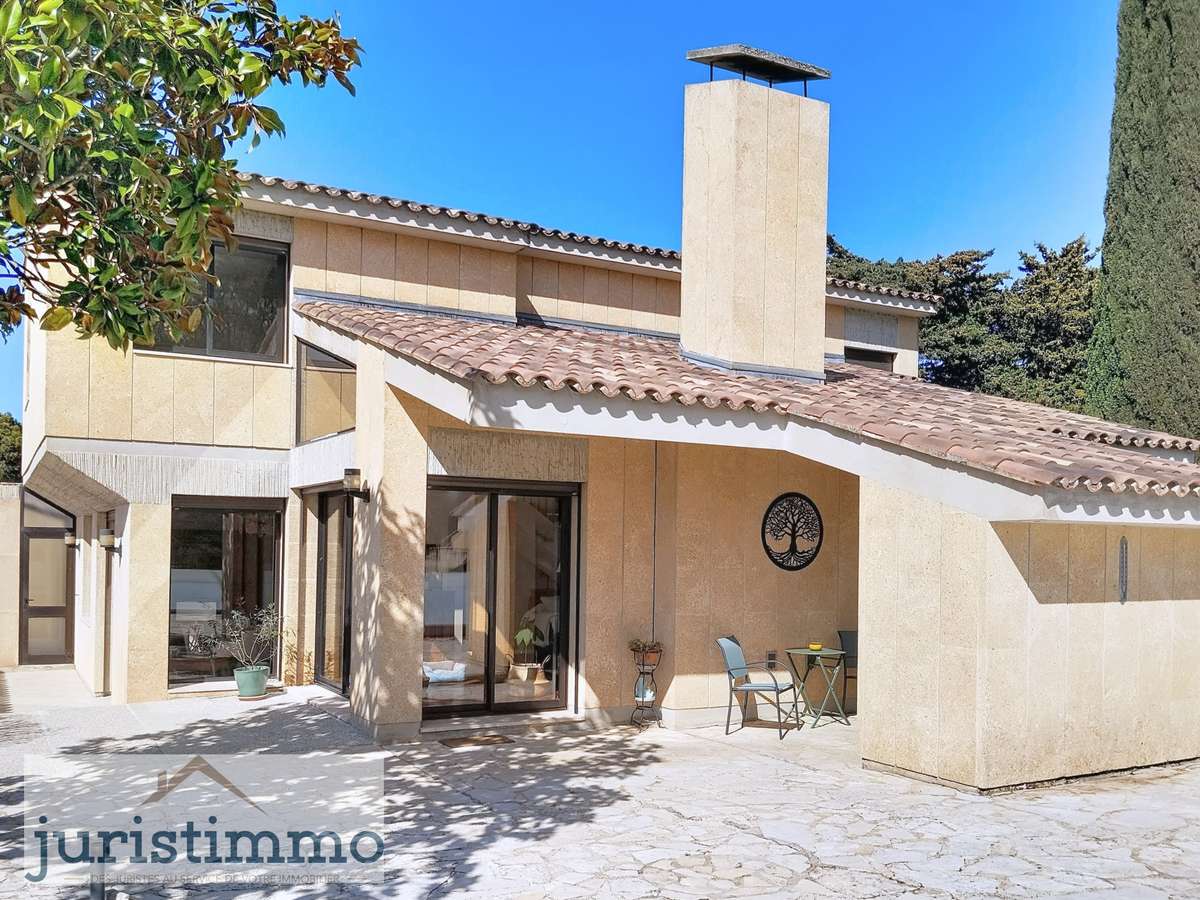 Maison Sainte-Cécile-les-Vignes