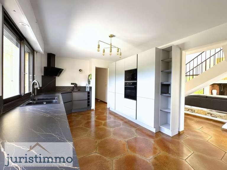 Maison Sainte-Cécile-les-Vignes - 3 chambres - 210m²
