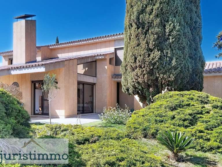 Maison Sainte-Cécile-les-Vignes - 3 chambres - 210m²
