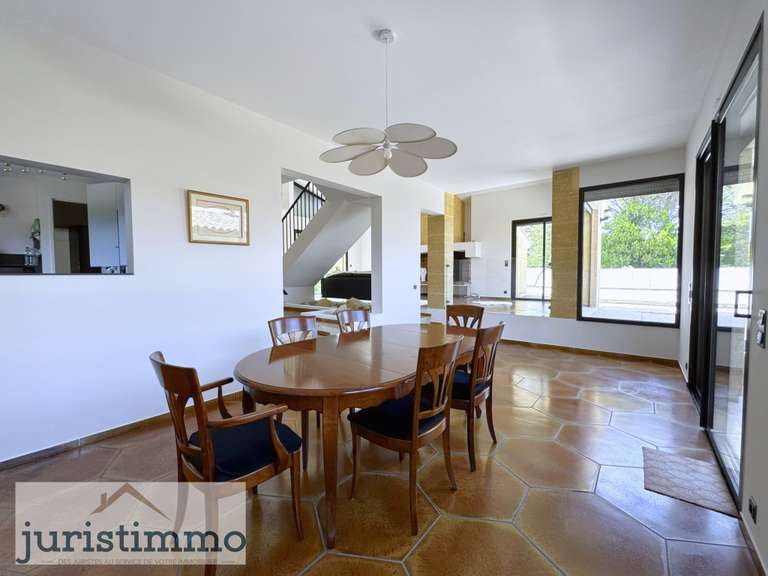 Maison Sainte-Cécile-les-Vignes - 3 chambres - 210m²