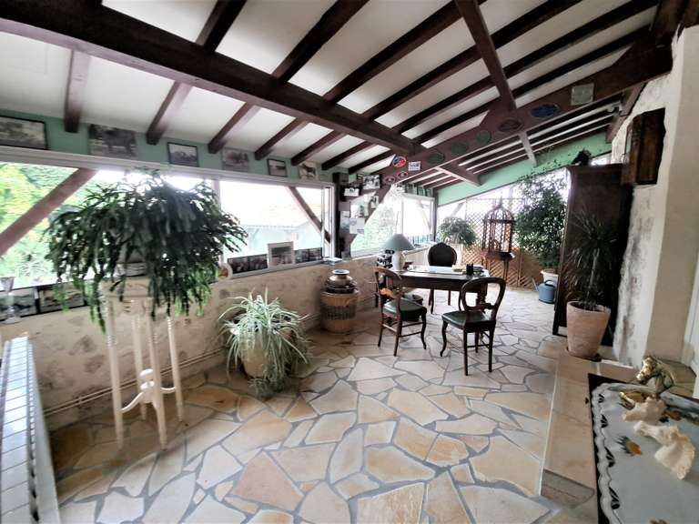 Maison Sainte-Colombe-de-Villeneuve - 4 chambres - 240m²