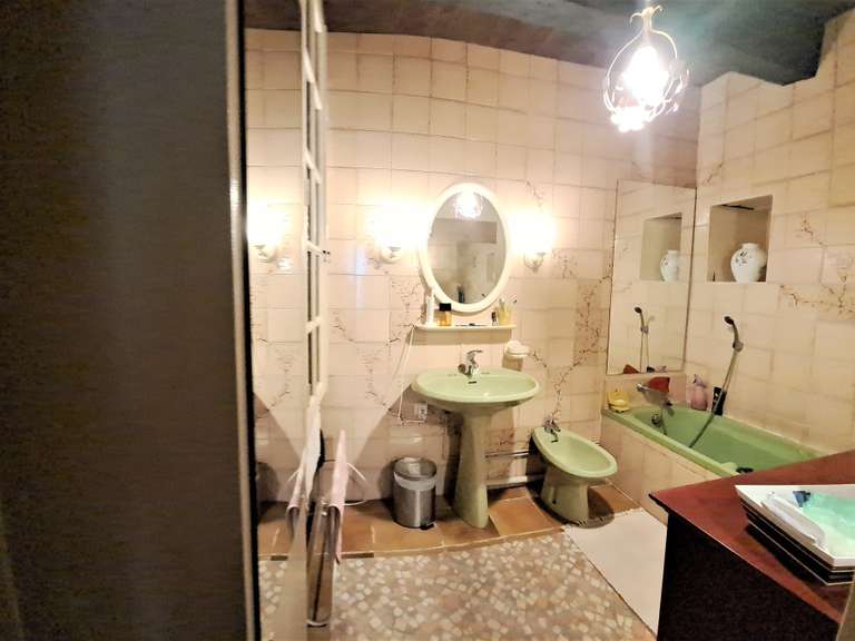 Maison Sainte-Colombe-de-Villeneuve - 4 chambres - 240m²