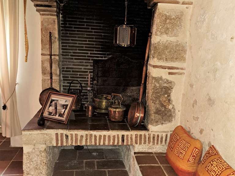 Maison Sainte-Colombe-de-Villeneuve - 4 chambres - 240m²