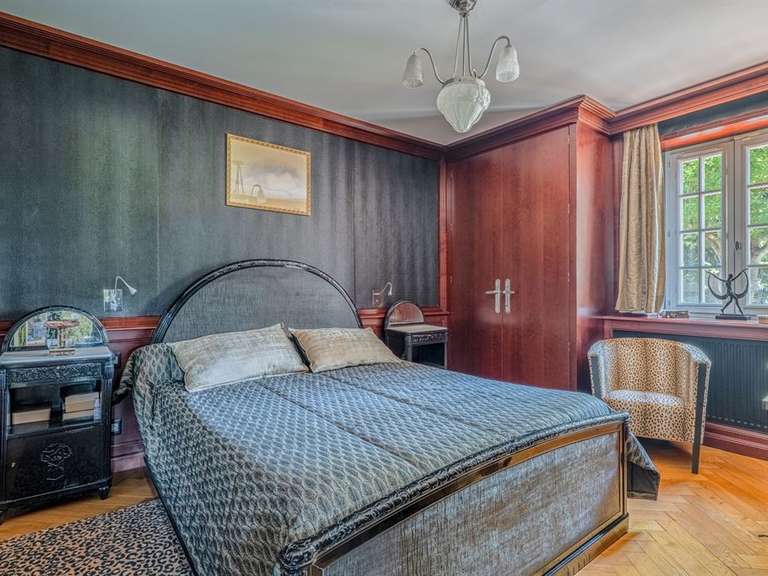Maison Sainte-Euphémie - 7 chambres - 470m²