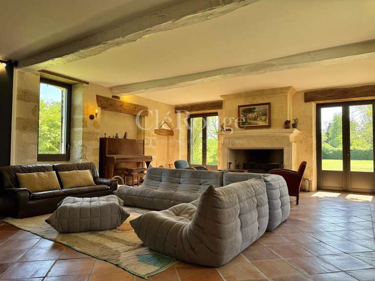 Maison Sainte-Foy-la-Grande - 5 chambres - 355m²