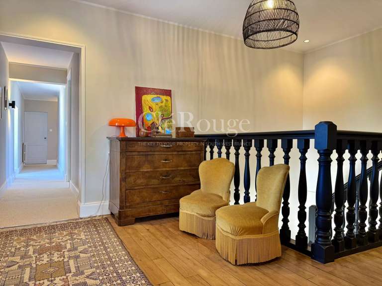 Maison Sainte-Foy-la-Grande - 5 chambres - 355m²