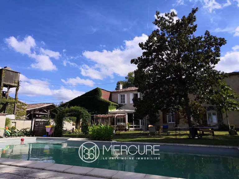 Propriété Sainte-Foy-la-Grande - 10 chambres - 400m²