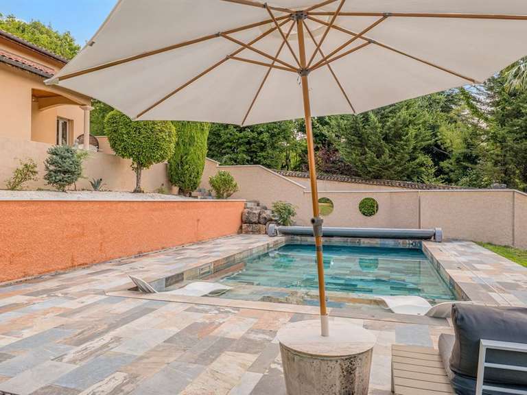 Maison Sainte-Foy-lès-Lyon - 4 chambres - 245m²