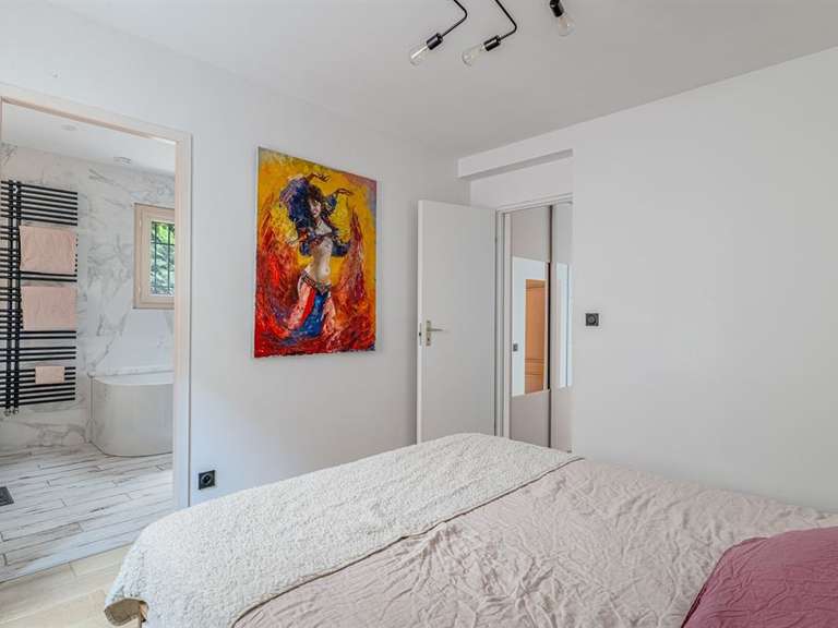 Maison Sainte-Foy-lès-Lyon - 4 chambres - 245m²