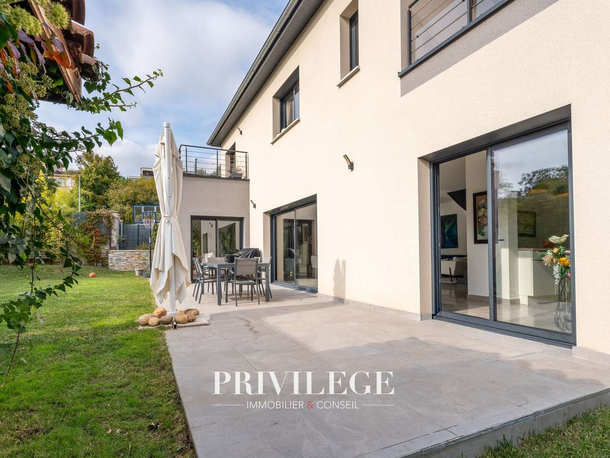 House Sainte-Foy-lès-Lyon