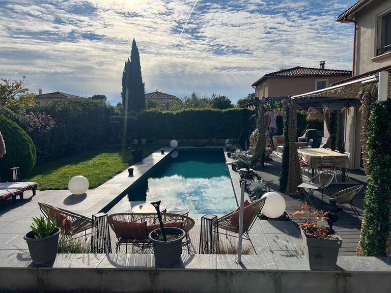 Maison Sainte-Foy-lès-Lyon - 4 chambres - 190m²