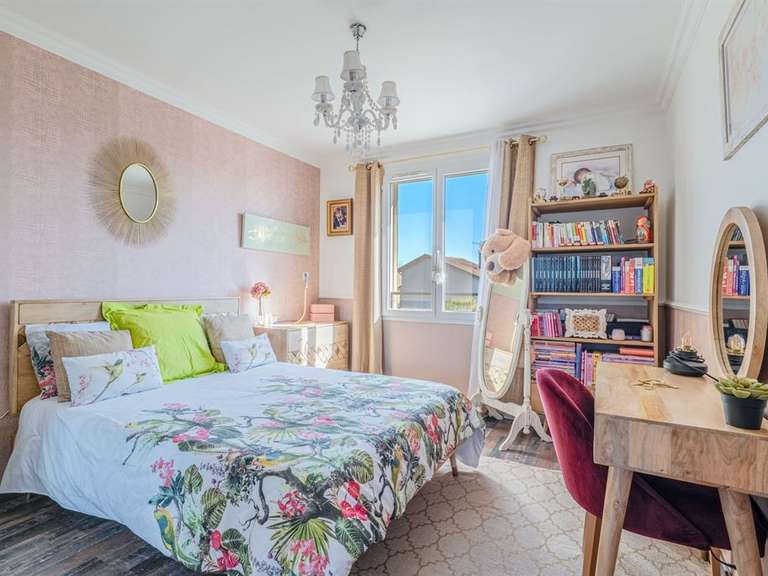 Maison Sainte-Foy-lès-Lyon - 4 chambres - 190m²