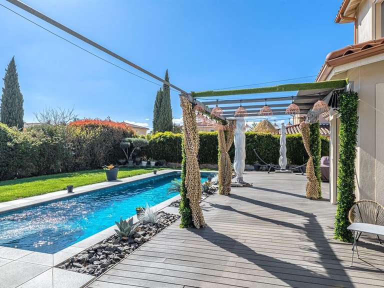 Maison Sainte-Foy-lès-Lyon - 4 chambres - 190m²