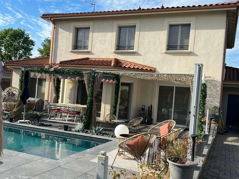 Maison Sainte-Foy-lès-Lyon - 4 chambres - 190m²