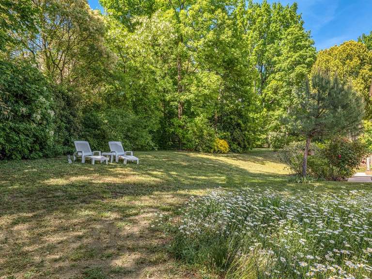 House Sainte-Foy-lès-Lyon - 6 bedrooms - 338m²