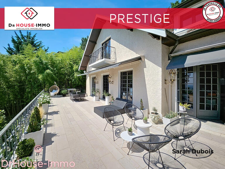 Villa Sainte-Foy-lès-Lyon - 6 bedrooms - 387m²