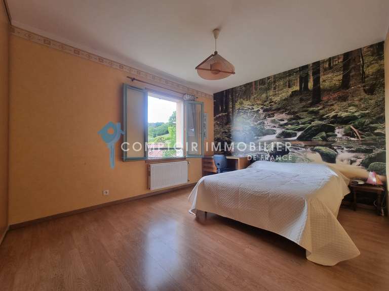 Villa Sainte-Foy-lès-Lyon - 5 chambres - 159m²