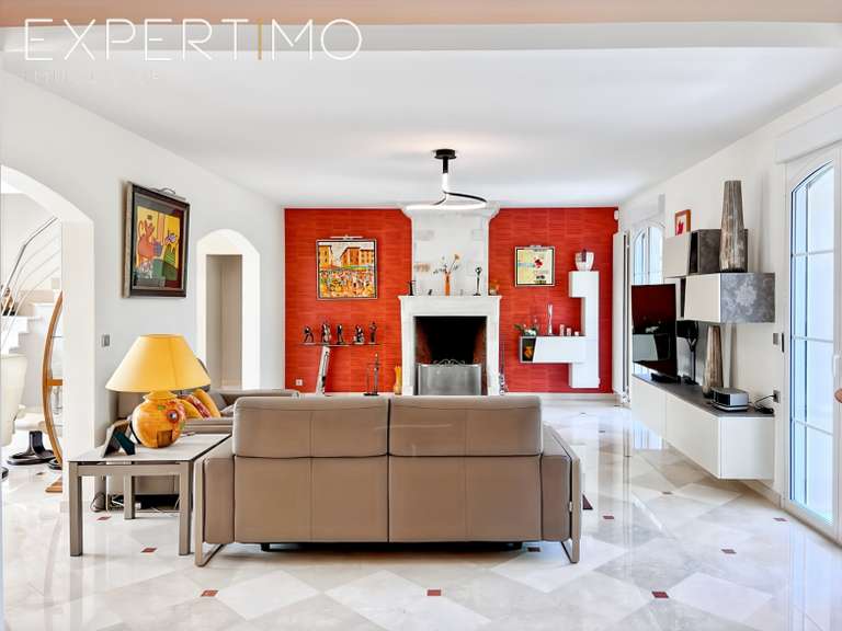 Maison Sainte-Geneviève-des-Bois - 5 chambres - 326m²