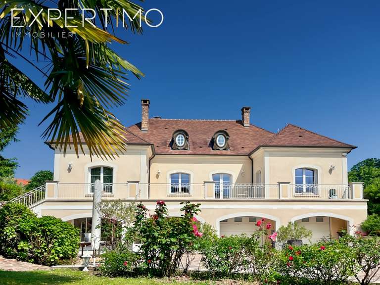 Maison Sainte-Geneviève-des-Bois - 5 chambres - 326m²