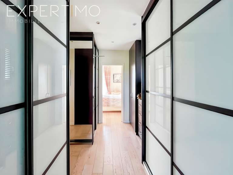 Maison Sainte-Geneviève-des-Bois - 5 chambres - 326m²