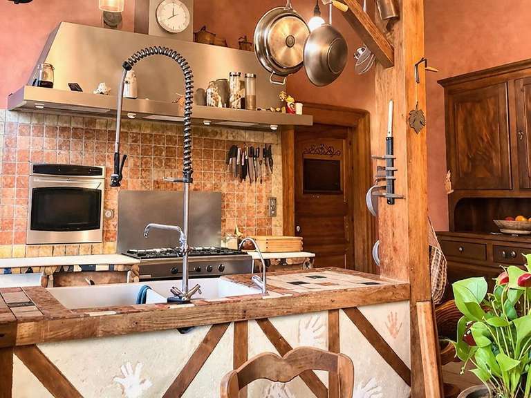 Maison Sainte-Hélène-du-Lac - 10 chambres - 539m²