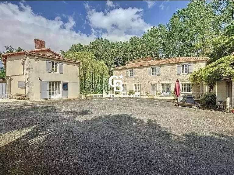 Maison Sainte-Hermine - 10 chambres - 440m²