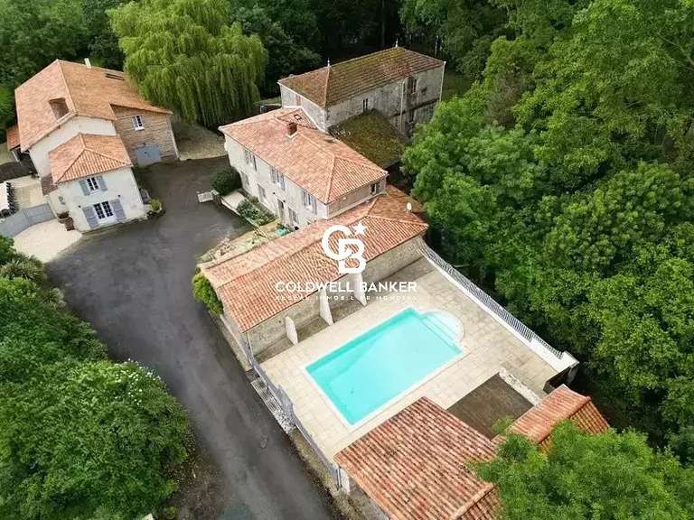Maison Sainte-Hermine - 10 chambres - 440m²