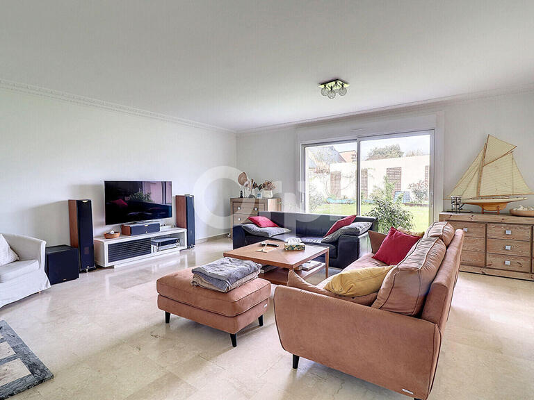 Sale House Sainte-Luce-sur-Loire - 5 bedrooms