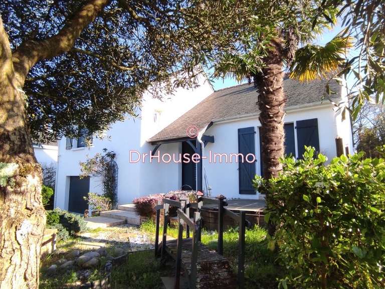Villa Sainte-Luce-sur-Loire - 3 chambres - 120m²