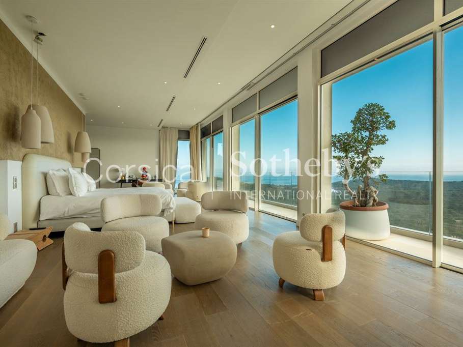 Maison Sainte-Lucie-de-Porto-Vecchio