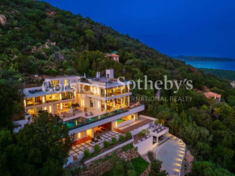 Maison Sainte-Lucie-de-Porto-Vecchio