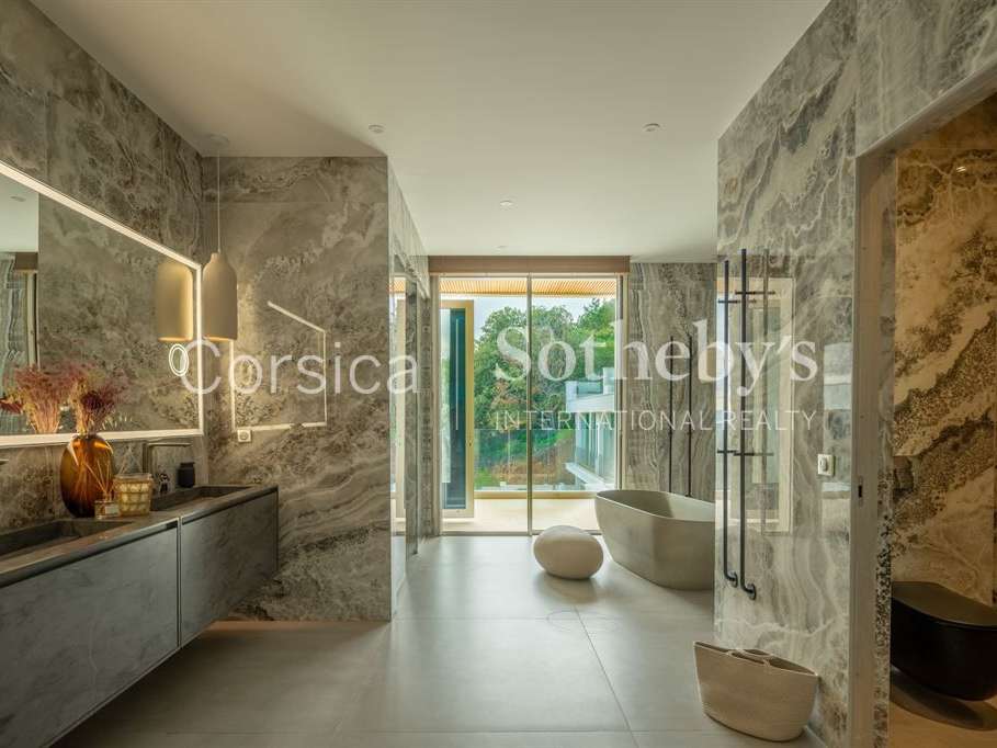 Maison Sainte-Lucie-de-Porto-Vecchio