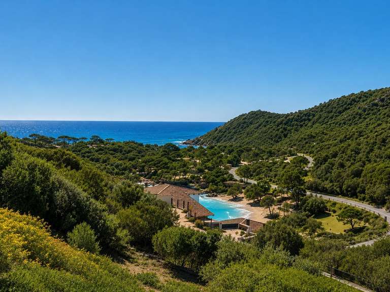 Maison Sainte-Lucie-de-Porto-Vecchio - 4 chambres - 283m²
