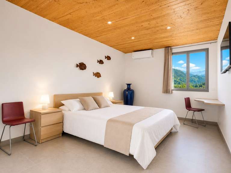 Maison Sainte-Lucie-de-Porto-Vecchio - 4 chambres - 283m²