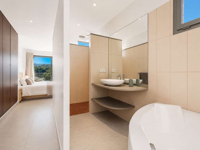 Maison Sainte-Lucie-de-Porto-Vecchio - 4 chambres - 283m²