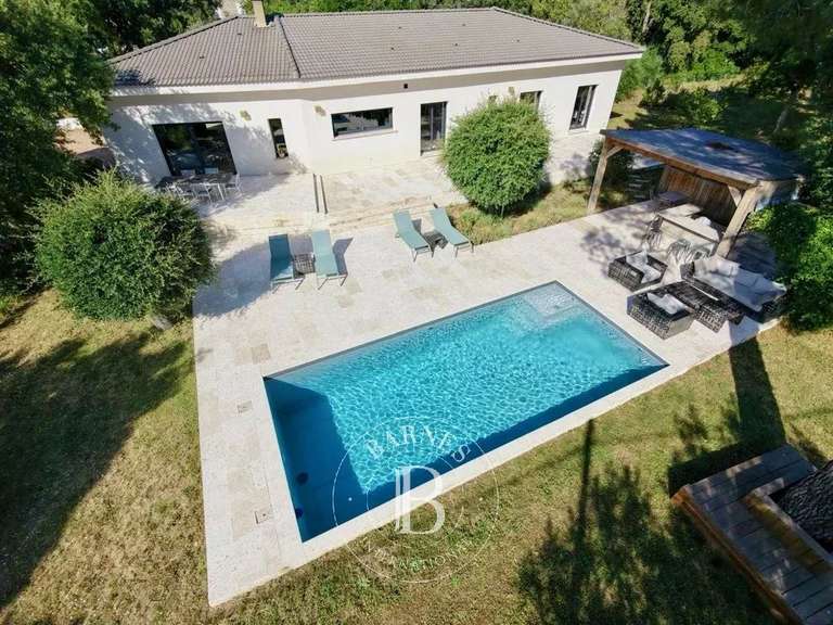 Maison Sainte-Lucie-de-Porto-Vecchio - 4 chambres - 180m²