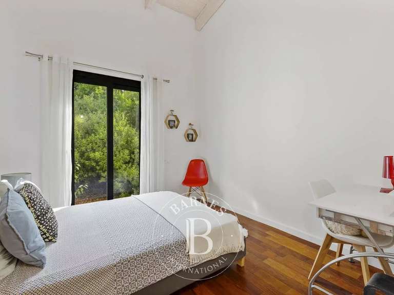 Maison Sainte-Lucie-de-Porto-Vecchio - 4 chambres - 180m²