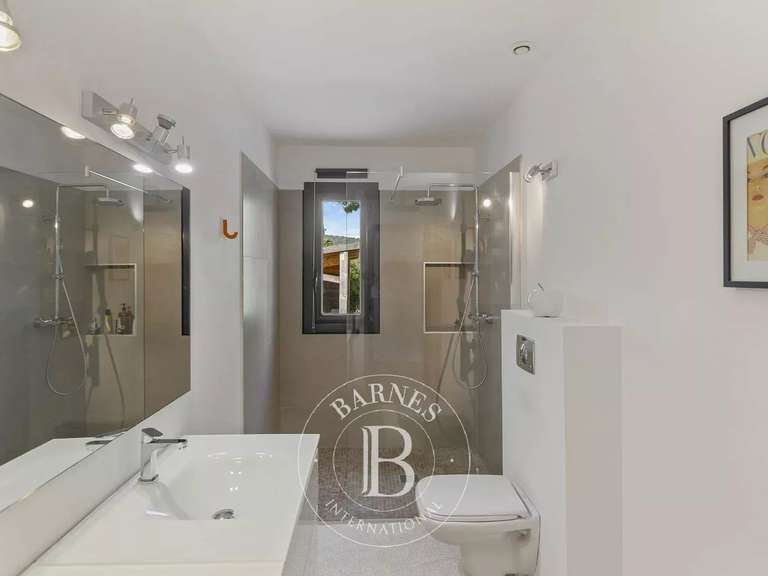 Maison Sainte-Lucie-de-Porto-Vecchio - 4 chambres - 180m²