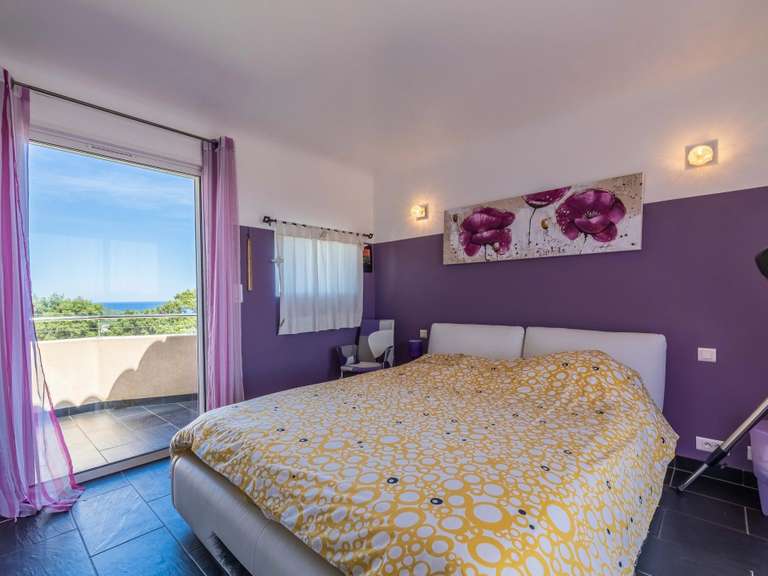 Maison Sainte-Lucie-de-Porto-Vecchio - 7 chambres - 234m²