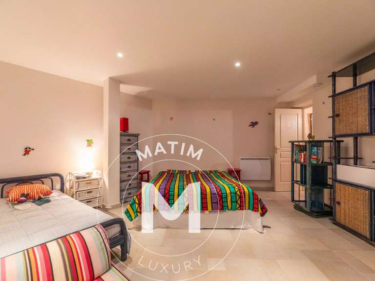 Maison Sainte-Lucie-de-Porto-Vecchio - 7 chambres - 234m²