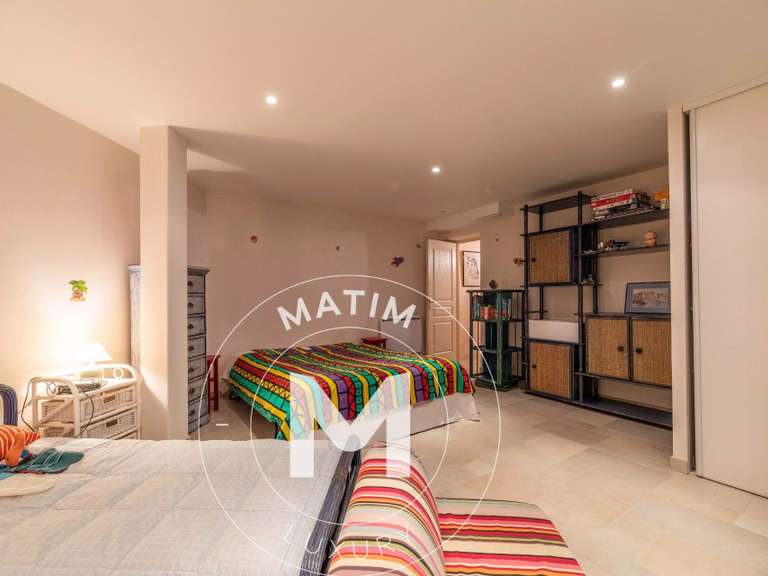 Maison Sainte-Lucie-de-Porto-Vecchio - 7 chambres - 234m²