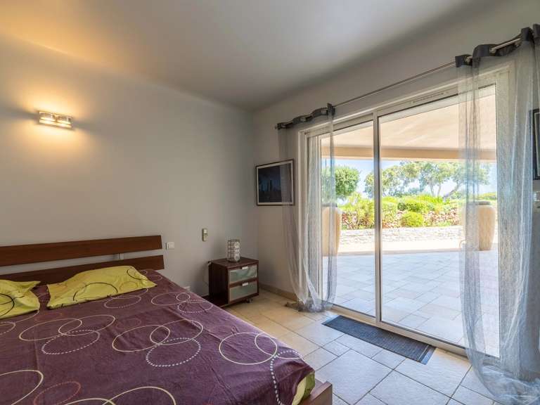 Maison Sainte-Lucie-de-Porto-Vecchio - 7 chambres - 234m²