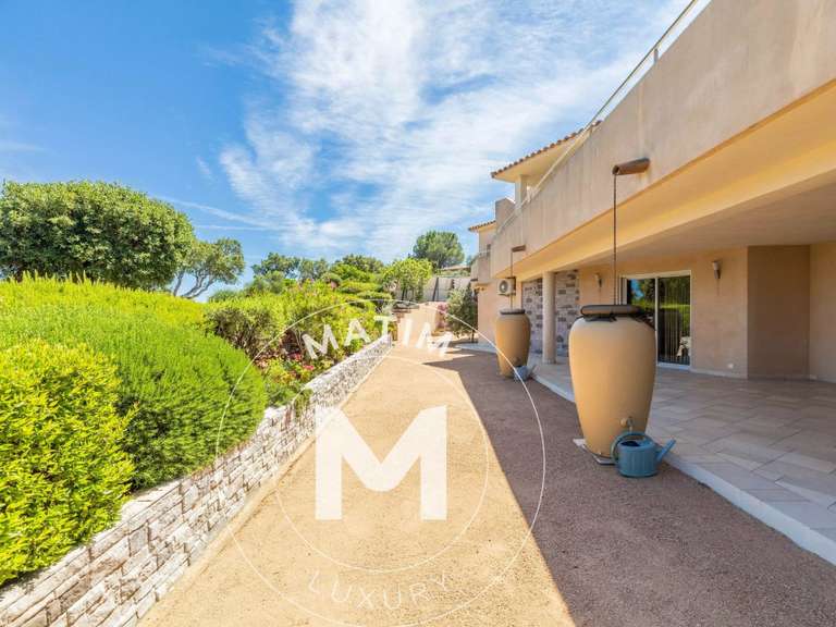 Maison Sainte-Lucie-de-Porto-Vecchio - 7 chambres - 234m²