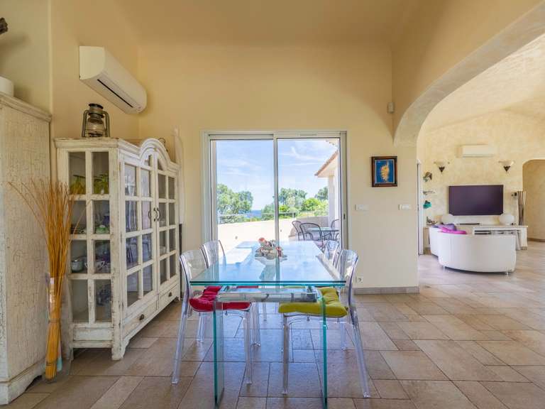 Maison Sainte-Lucie-de-Porto-Vecchio - 7 chambres - 234m²