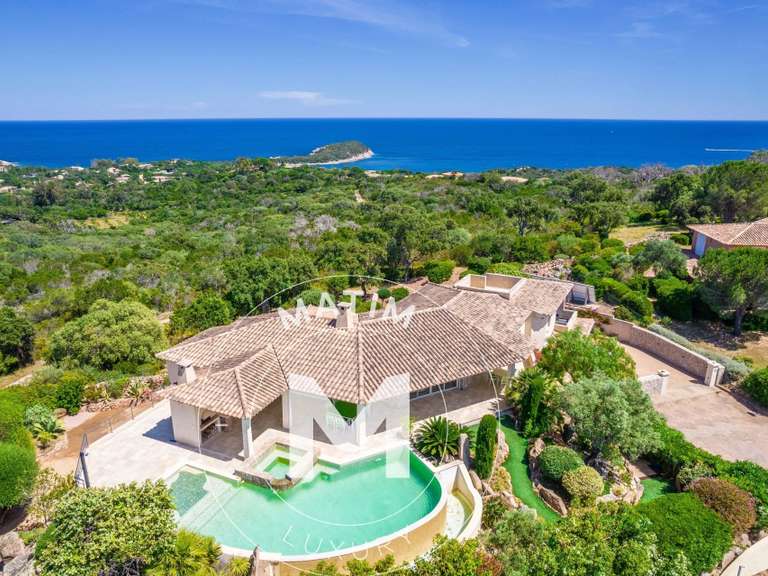 Maison Sainte-Lucie-de-Porto-Vecchio - 7 chambres - 234m²