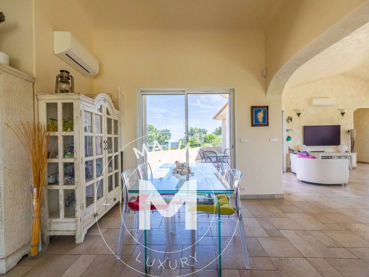 Maison Sainte-Lucie-de-Porto-Vecchio