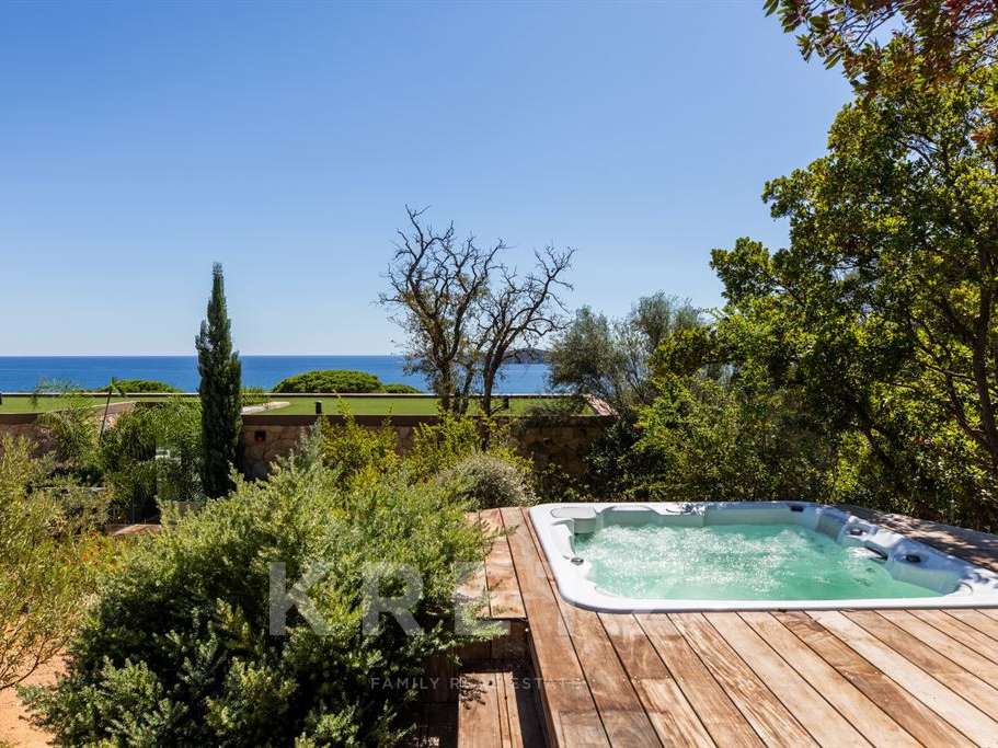 Maison Sainte-Lucie-de-Porto-Vecchio