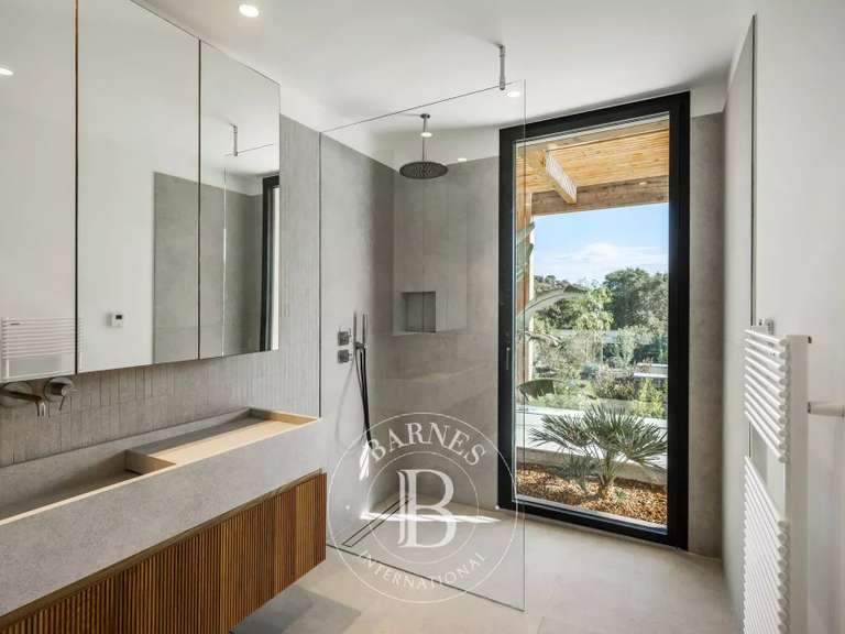 Villa Sainte-Lucie-de-Porto-Vecchio - 4 chambres - 223m²