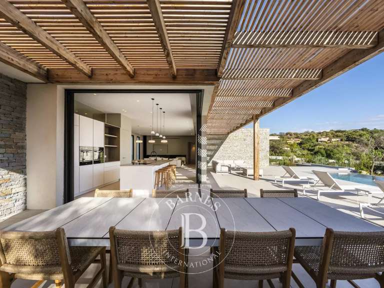 Villa Sainte-Lucie-de-Porto-Vecchio - 4 chambres - 223m²